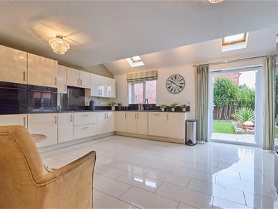 Dining/Kitchen Area